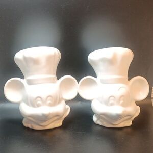 Vintage Disney White Ceramic Chef Mickey Mouse Salt & Pepper Shakers 5"